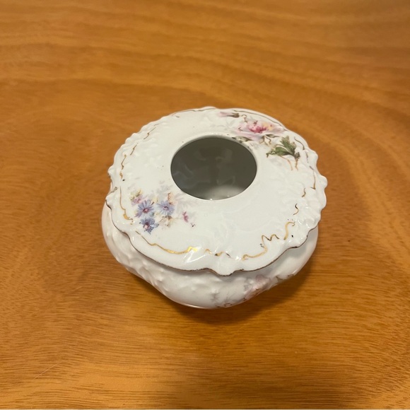 Antique Vintage Hand-Painted Floral Porcelain Hair Receiver - Picture 2 of 8